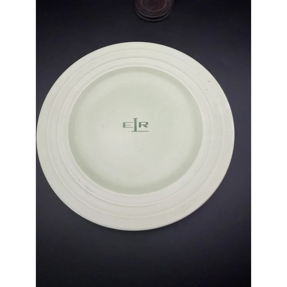 Vintage Wedgwood Etruria April Green Art Deco 9.5